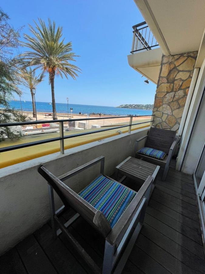 Fully Equipped Beachfront Studio In The Heart Of The City Center Bd Leclerc أنتيب المظهر الخارجي الصورة